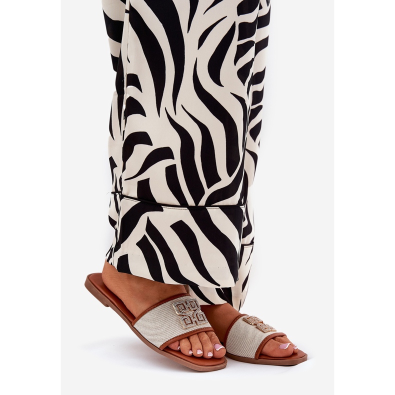 Elegant kvinders flip flops med kamelflat -hælet dekoration brun 1
