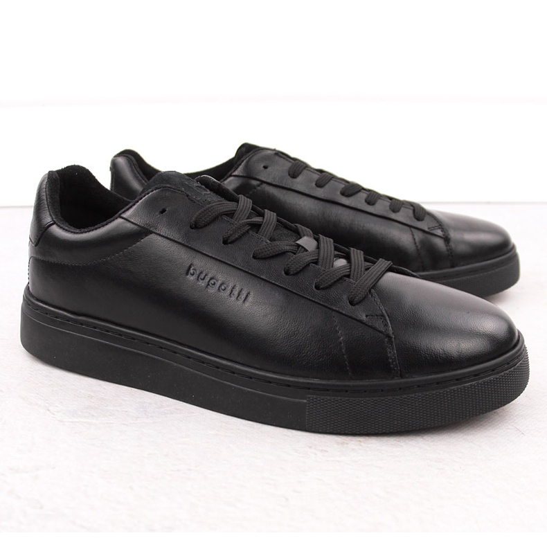 Herre afslappede sorte lædersneakers Bugatti OO153122 1