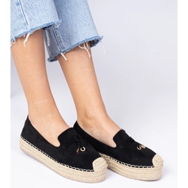 Sorte espadriller på en tyk sål 2