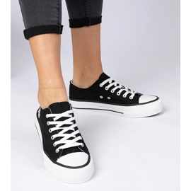 Sorte klassiske damesneakers 1