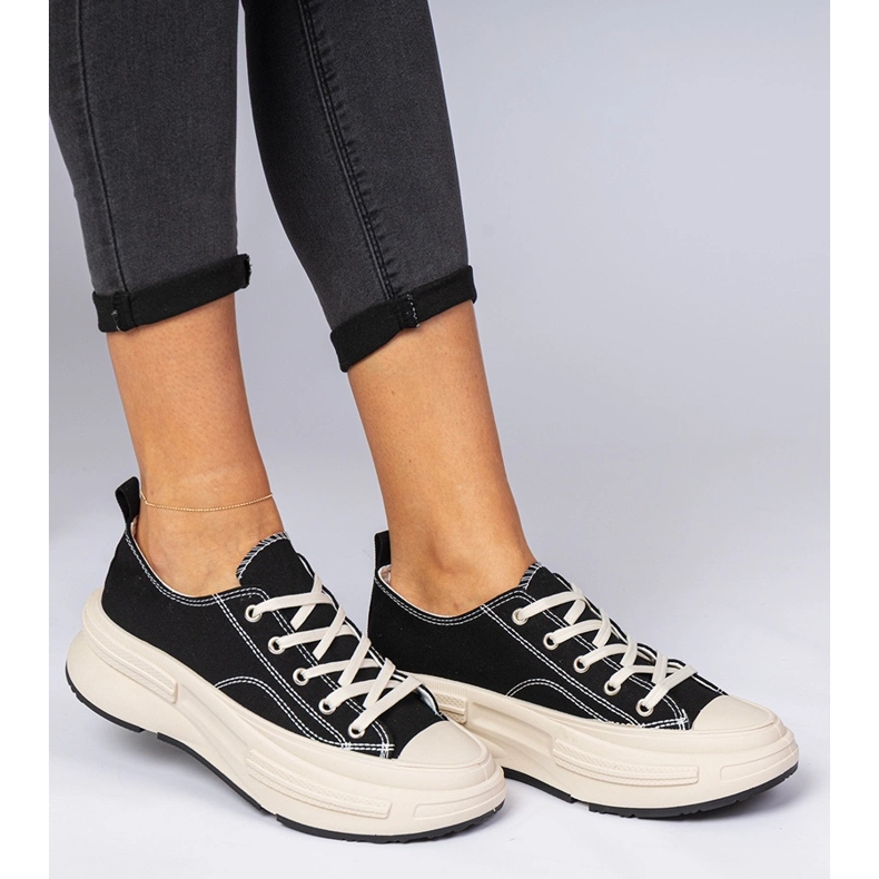 Sorte kvindemateriale sneakers 1