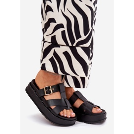 Kvinders flip flops på platformen med striber og klemme sort 1