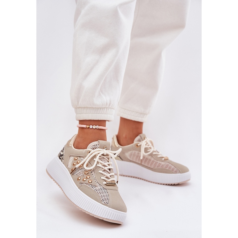 Kvinders sportssko med mesh og beige studs 2
