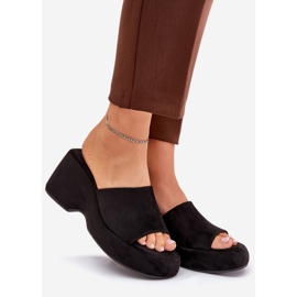Eco Suede Kvinders hjemmesko på platformen og sorte kiler 1