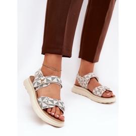 Kvinders materiale sandaler på platformen beige 2