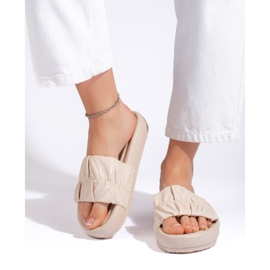 Lysebeige flæsede flip-flops til kvinder 2