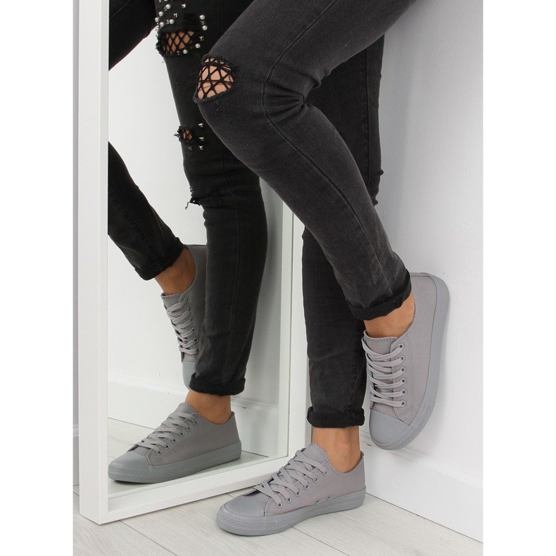 Grå kvinders monofarve grå NB176 grå sneakers 1