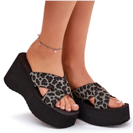 Kvinders flip flops på kile og platform leopard print sort beige 9