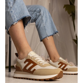 Beige kvinders sports sneakers 1