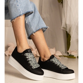 Sorte kvinders sneakers med massiv snøring = 2