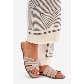 Klassisk kvinders flade beige 1