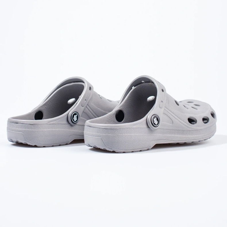 Lysegrå flip-flops til drenge 1
