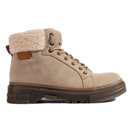 Beige damestøvler med fåreskindsfrakke 2