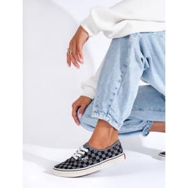Sorte og grå ternede sneakers fra Shelovet 2