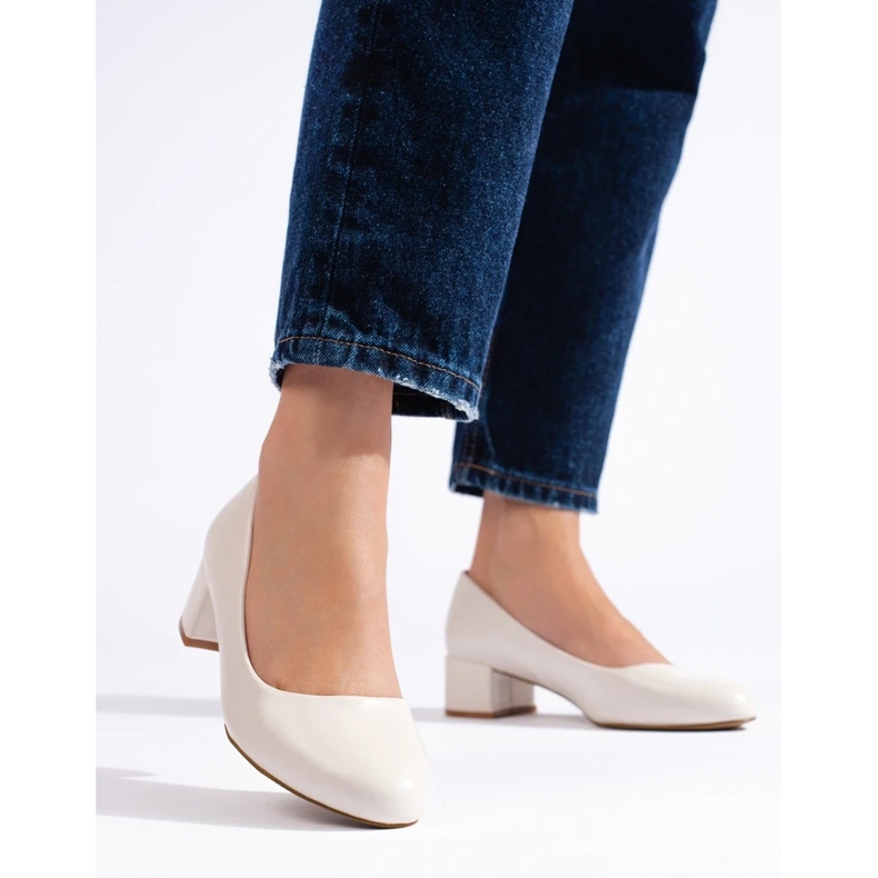 Lavhælede pumps til kvinder, lys beige 2