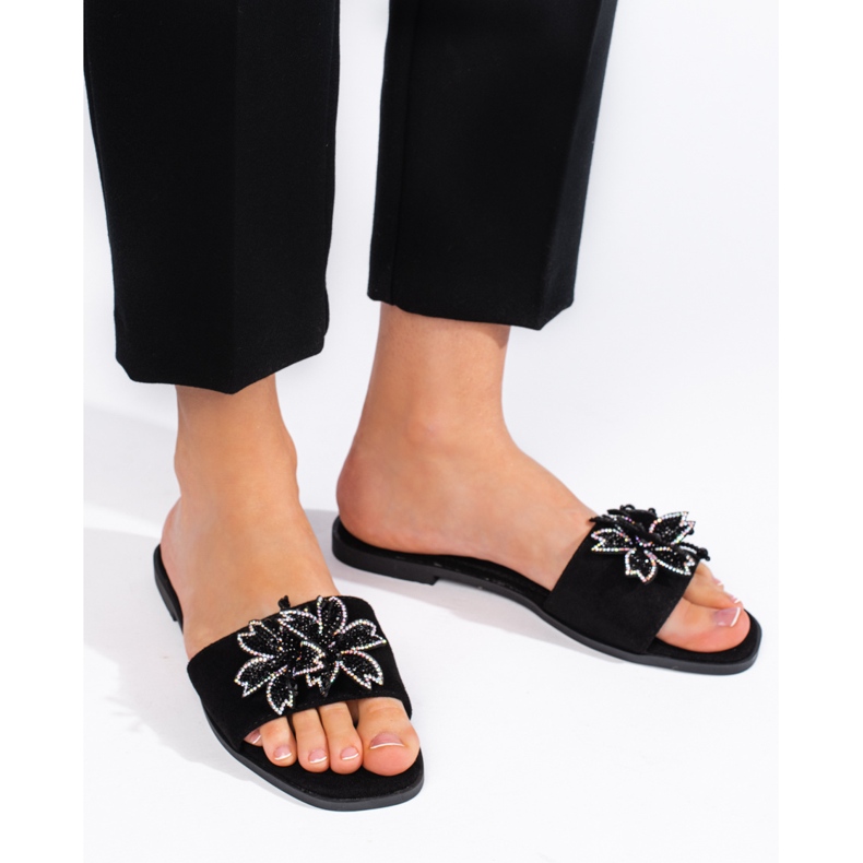 Sorte dameflip-flops med dekoration 2