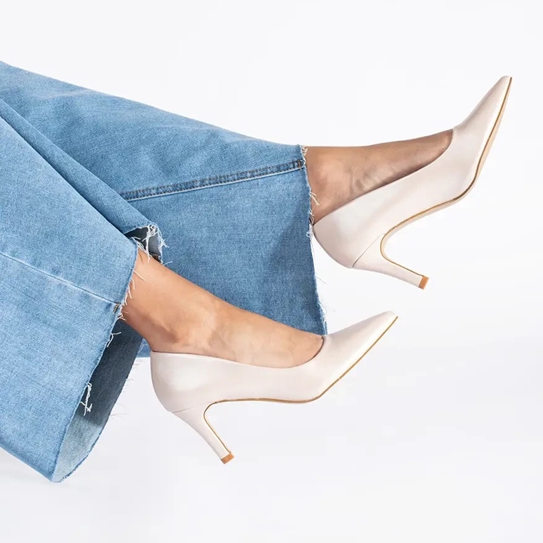 Klassiske, elegante stiletpumps med perle beige 1