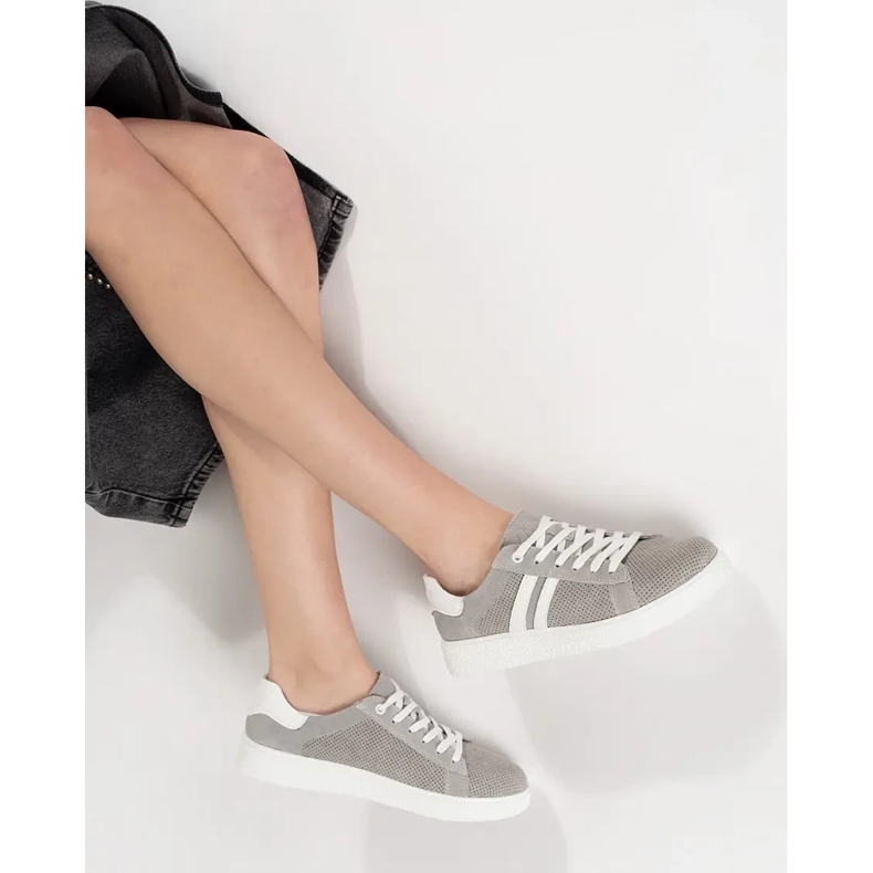 Goodin Grå åbne sneakers lavet af naturligt læder 1