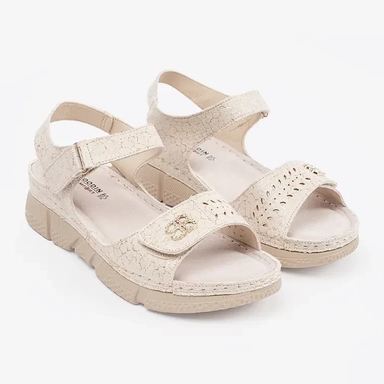 Goodin Lys beige kvinders velcro -sandaler med et ornament 1
