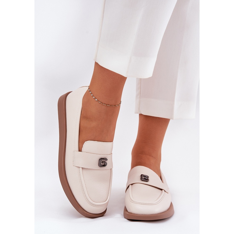 Elegante kvinders loafers med en dekorativ lille detalje af Vinceza 62208 beige 2
