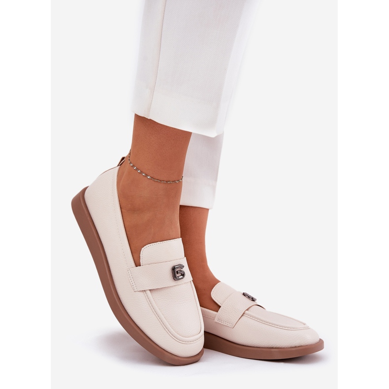Elegante kvinders loafers med en dekorativ lille detalje af Vinceza 62208 beige 1