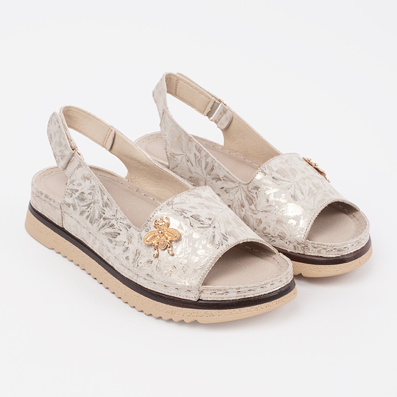 Goodin Lys beige sandaler på platformen med en pin 1