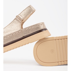 Goodin Guld sandaler på platformen med en pin gylden 1