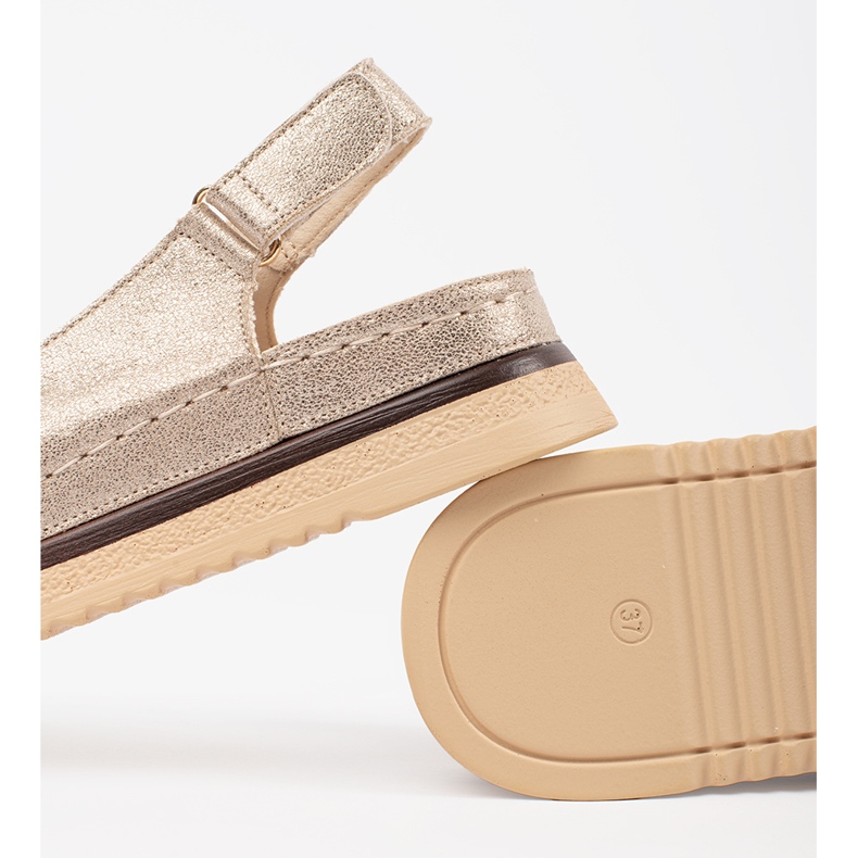 Goodin Guld sandaler på platformen med en pin gylden 1