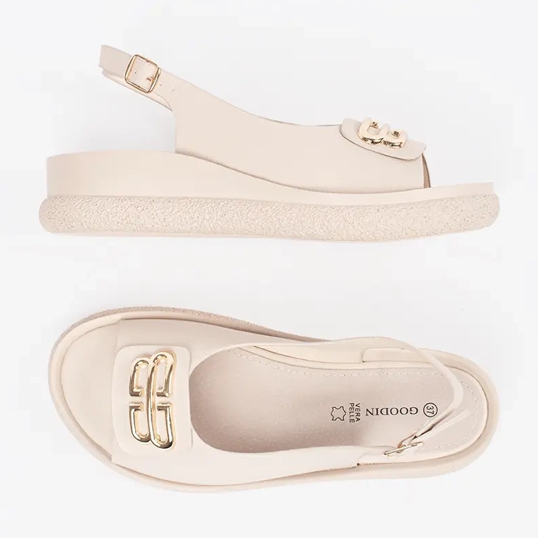 Goodin Beige flade sandaler med et ornament 2