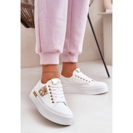 Kvinders sneakers på platformen med en dekorativ detalje hvid 2