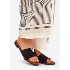 Flat -Hælet kvinder flip flops med dekorative detaljer sort 1