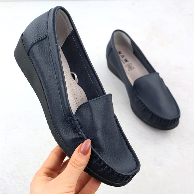 Women's Leather Loafers på en platform Navy Blue Sabatina JHY03 blå 1