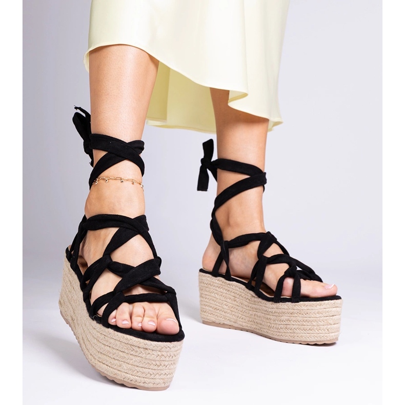 Sorte espadriller på en høj platform 1