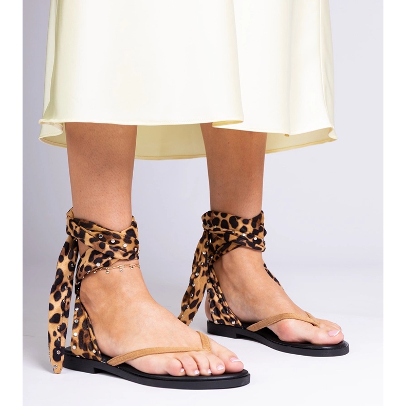 Panther sandaler som flip -flops bundet rundt om benet brun 1
