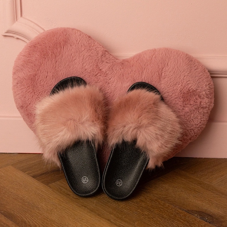 Lyserøde børns flip flops med pels 1