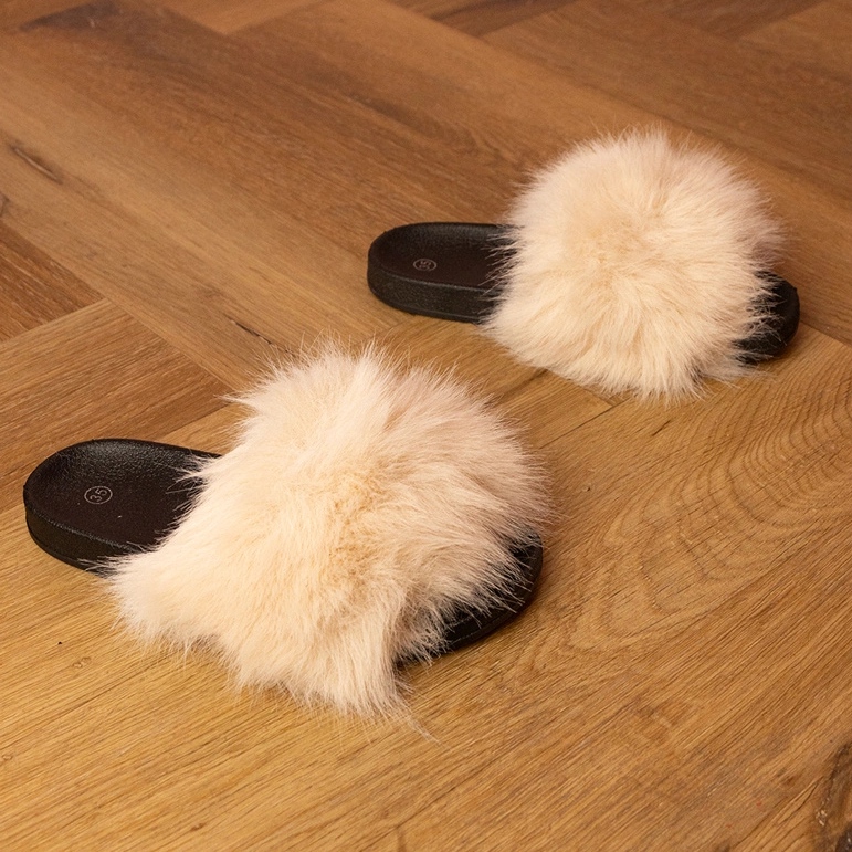 Beige børns flip flops med pels 1
