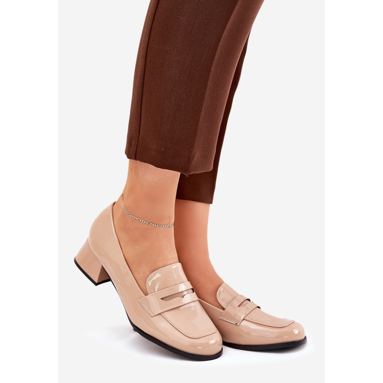 Malet lavhælede nøgenpumper beige 1
