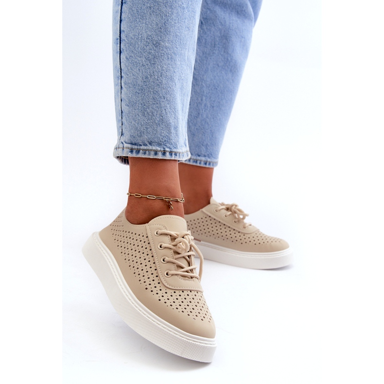 Openwork sneakers sneakers på den beige platform 1