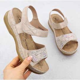 Kvinders sandaler til beige Evento 8988 1