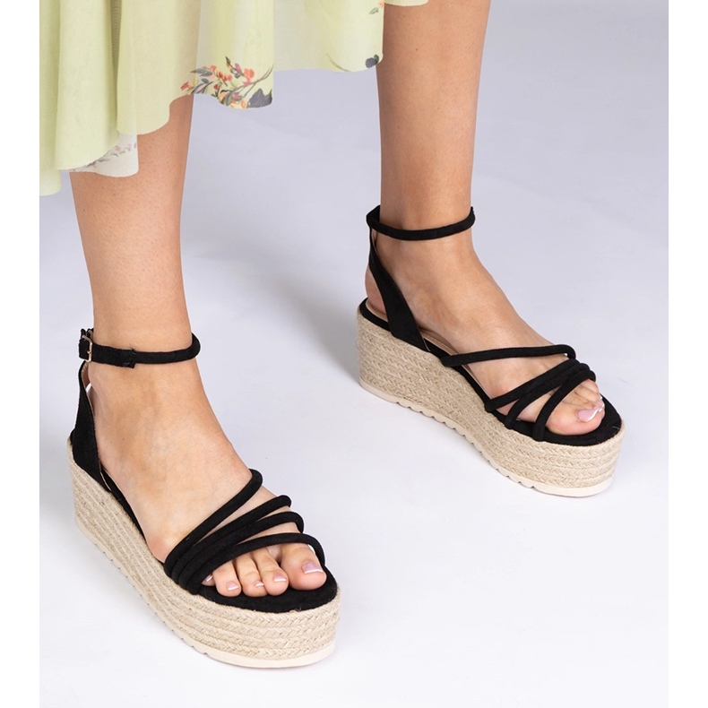 Sorte espadrillessandaler på platformen 1