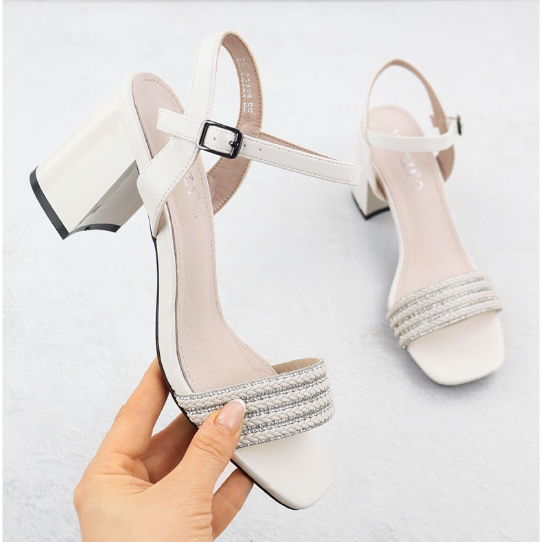 Kvinders sandaler på søjlen beige Vinceza 62228 1