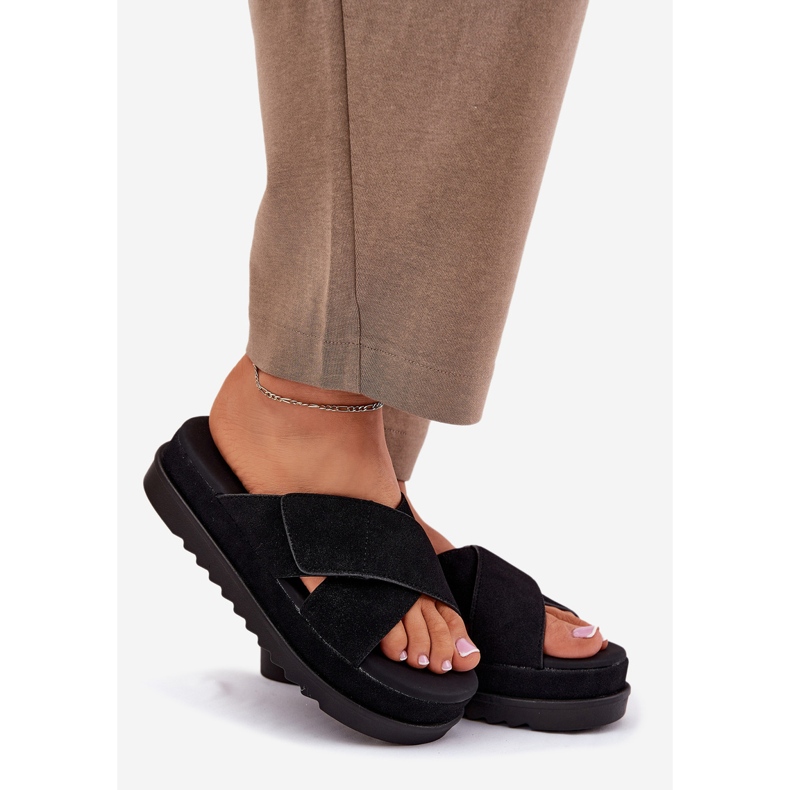 Kvinders flip flops på platformen med sorte striber 1
