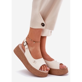Kvinders lædersandaler på Vinceza 41476 beige kile 1