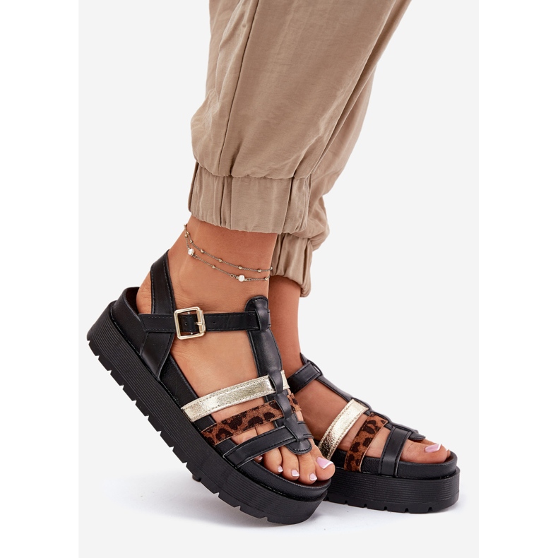 Inna Kvinders sandaler med striber på platformen sort 1