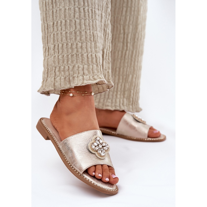 S.Barski Flathælede kvinder flip flops med en dekorativ detalje S. BARSKI KV51-087 PLN gylden 2