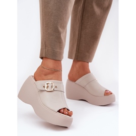 Kvinders læder flip flops på platformen og kiler med Buckle S.Barski LR51-542 Beige 2