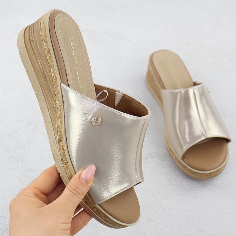 Kvinders flip flops på den gyldne kiler Sergio Leone KL-191 gylden 1