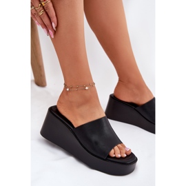 Inna Kvinders flip flops på en kile øko læder sort 6