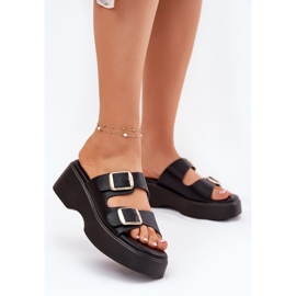 Inna Kvinders flip flops på kile og platform med sorte spænder 2