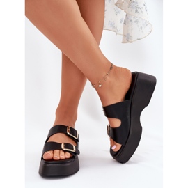 Inna Kvinders flip flops på kile og platform med sorte spænder 4